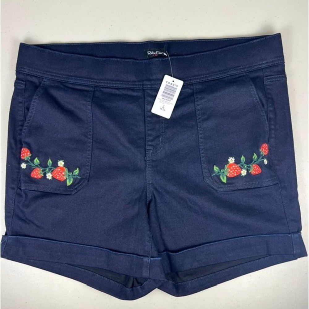 Torrid Retro Chic Strawberry Embroidered Denim Shorts Blue Plus Size 2 2X 18-20